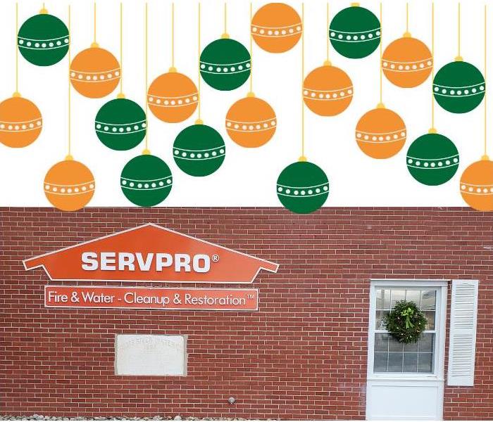 Wreaths on the outside of SERVPRO of Toms River building in green and orange